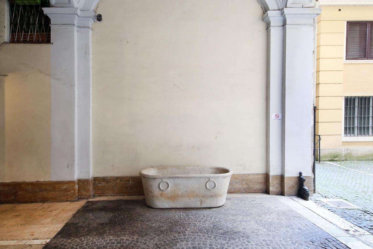 La Maisonnette Tritone Trevi Apartment רומא מראה חיצוני תמונה